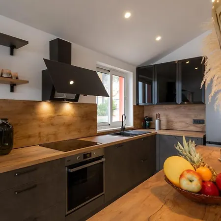 Cerin Prizba Apartmán Blato (Korcula)