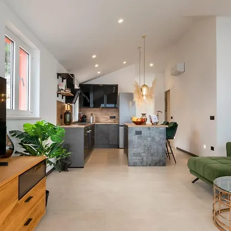 Cerin Prizba Apartmán