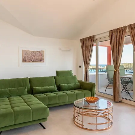 Cerin Prizba Apartmán