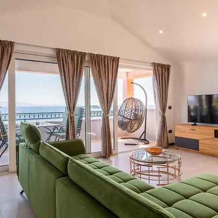 Cerin Prizba Apartman *